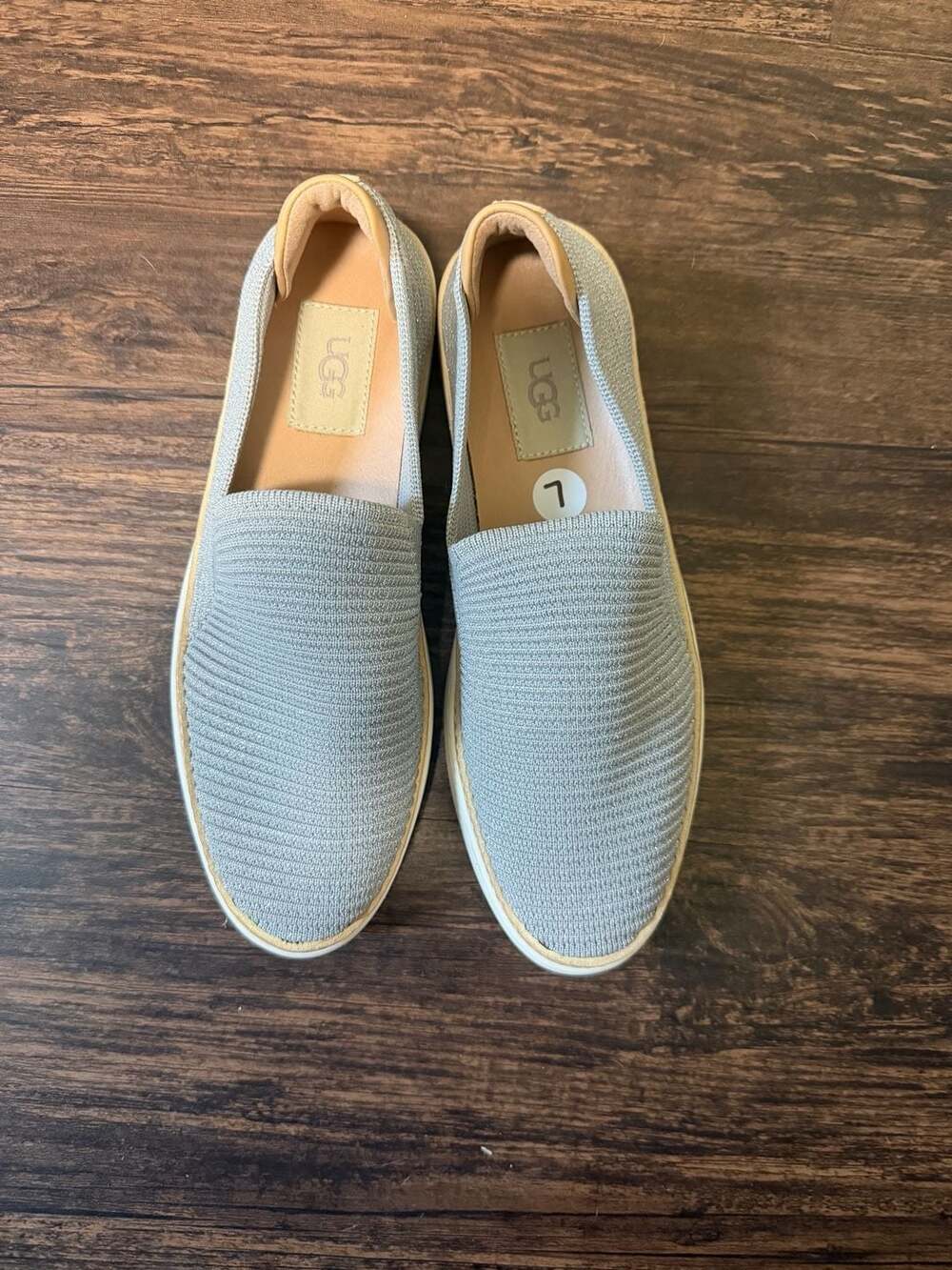UGG Sammy Metallic Slip-On Sneaker in Silver Sparkle with Beige Trim, Size 7